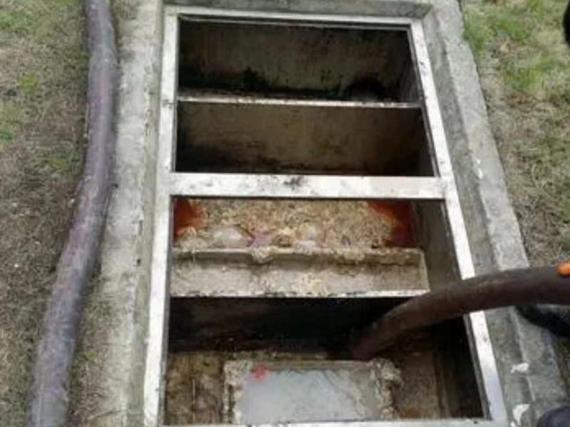 千家镇隔油池清理